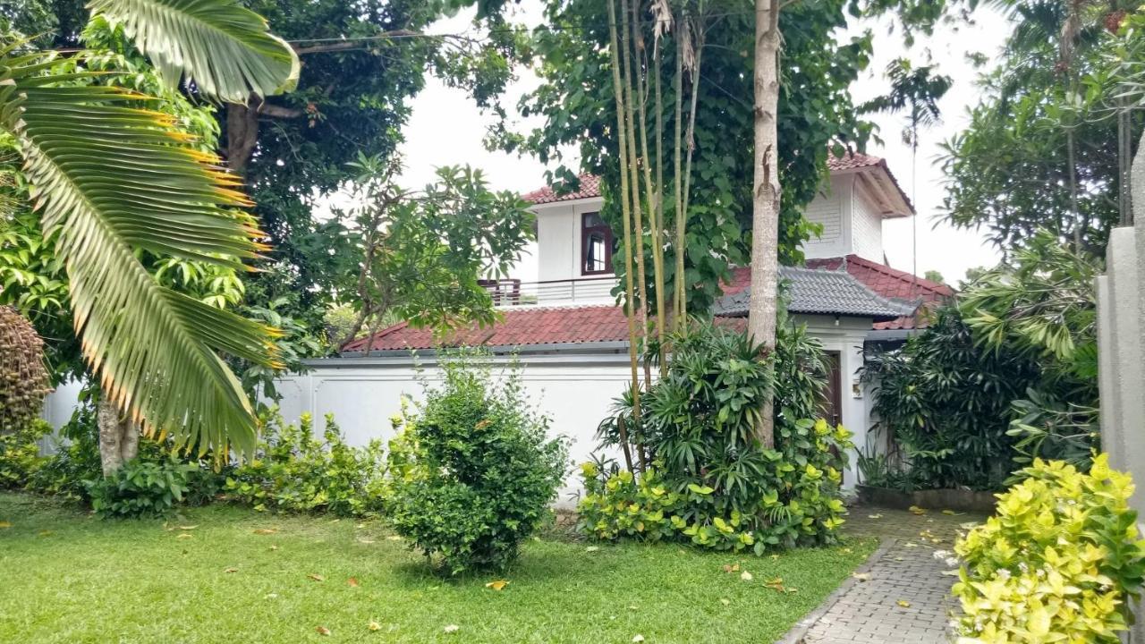 Villa Lucia By Semesta Villas Seminyak  Bagian luar foto